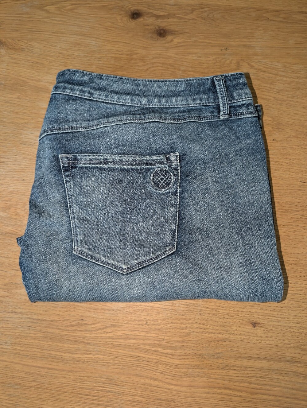 Laurie Felt Slim Straight Grey-Blue Denim Jeans